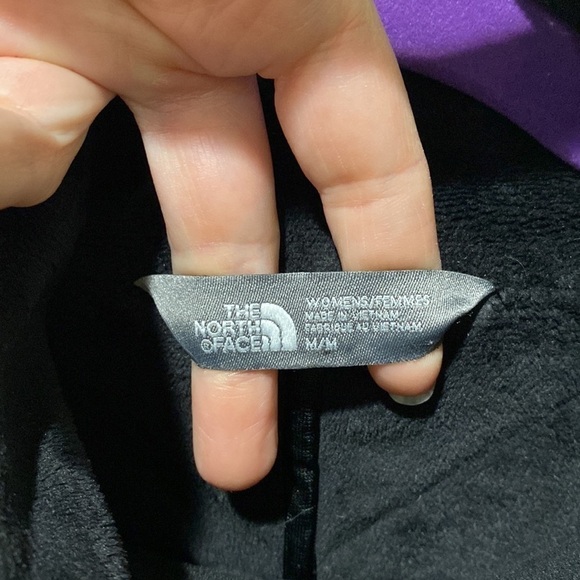 The North Face Fleece Lightweight Jacket - Picture 5 of 10